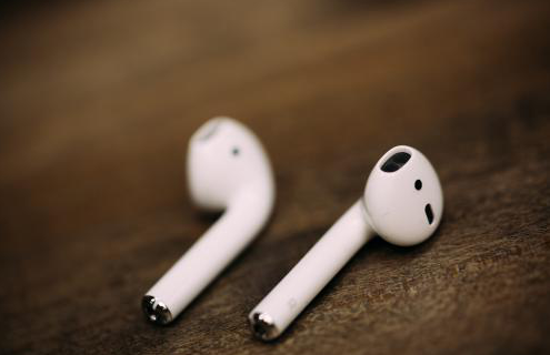 苹果新品“延迟+转单”越南 “疫情复苏”做得最好的公司？