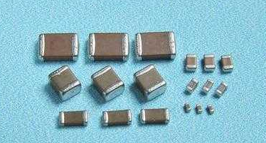 常见<span style='color:red'>贴片电容</span>封装尺寸及容量