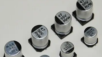 常见贴片电容封装尺寸及容量